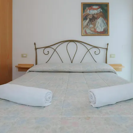 Appartamento Beach! Fronte Mare - Piscina Park E Posto Inclusi