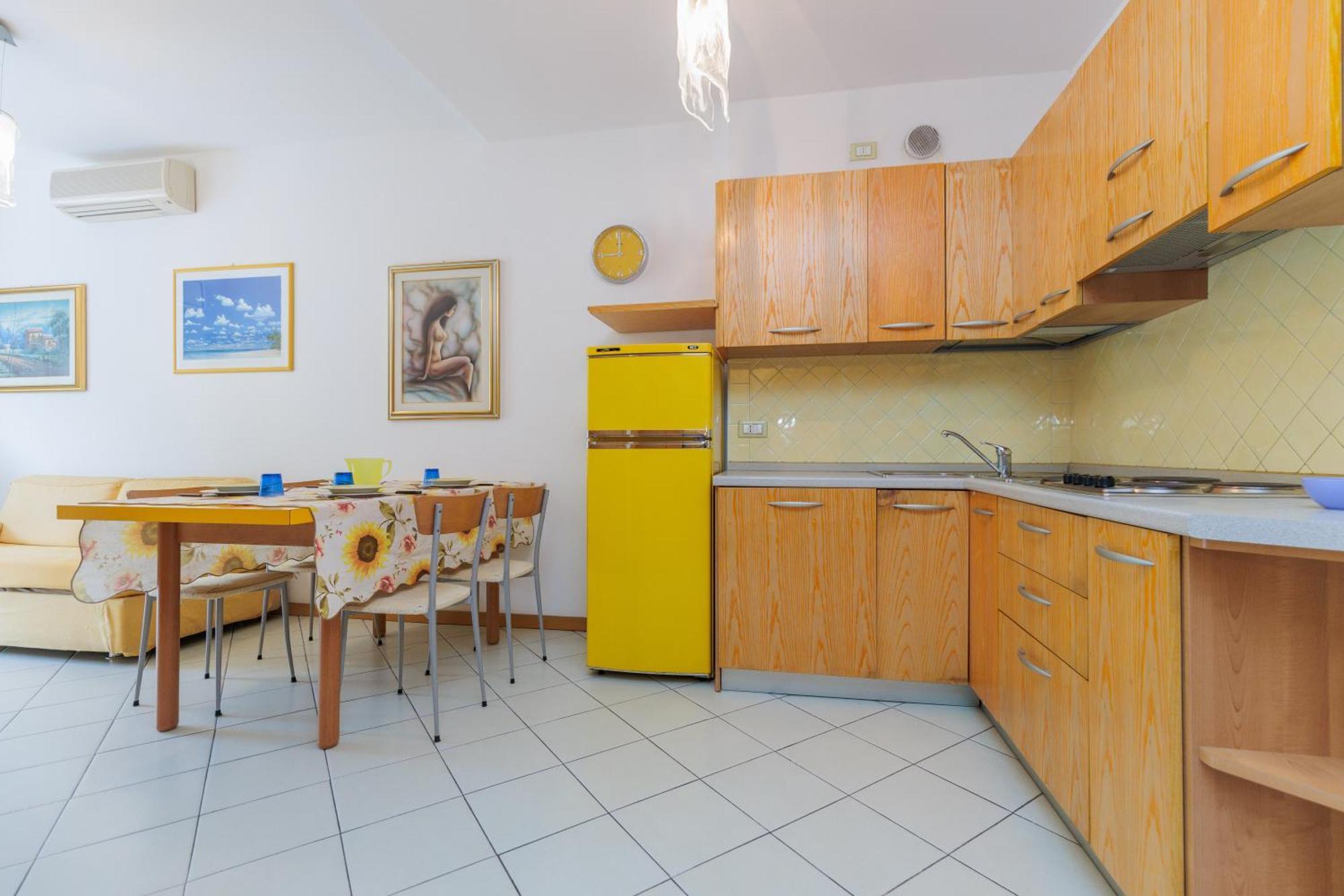 Appartamento Beach! Fronte Mare - Piscina Park E Posto Inclusi